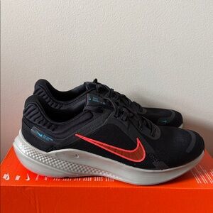 Nike Quest 5 Black Crimson Red DD0204-005 Men’s Size 11.5